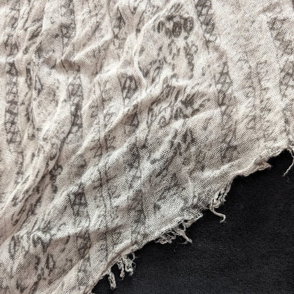 Gentle Fawn Floral Wrap / Shawl - EUC - Picture 2 of 5